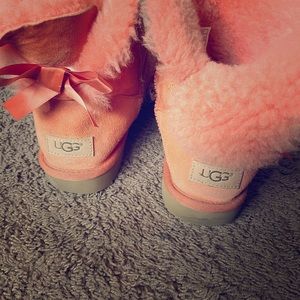 Ugg boots orange super nice